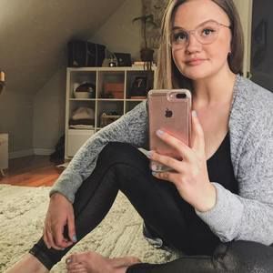 Meet your Posher, Krista